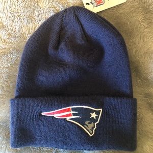NWT New England patriots Navy Patch Beanie